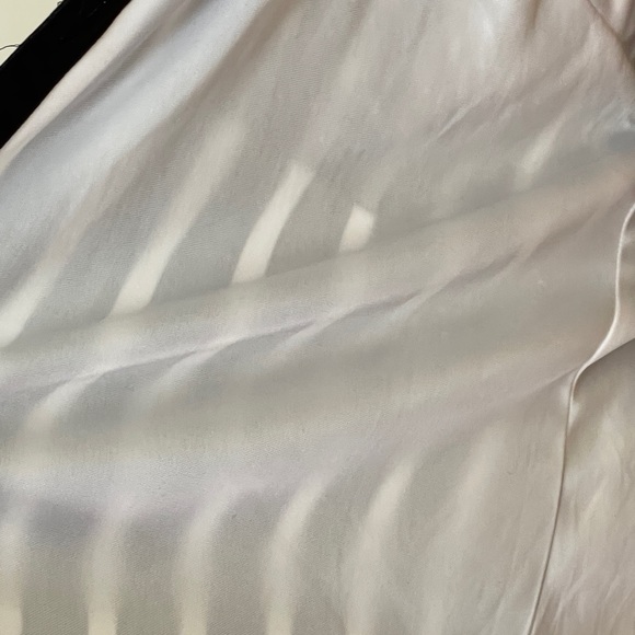 Express Black & White Stripes DressShirt Size Small Petite Fits S/M - Picture 6 of 6